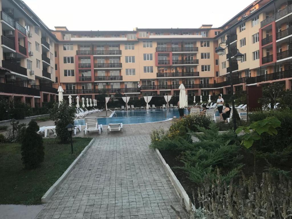 Апартаменти Кралеви В Шато Ахелой Esterno foto